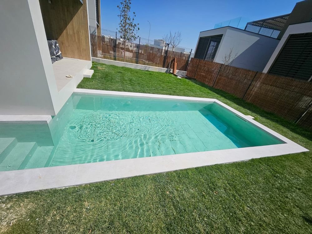 Proyecto de piscina a medida